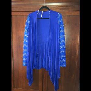 Large open front cardigan with shimmer details